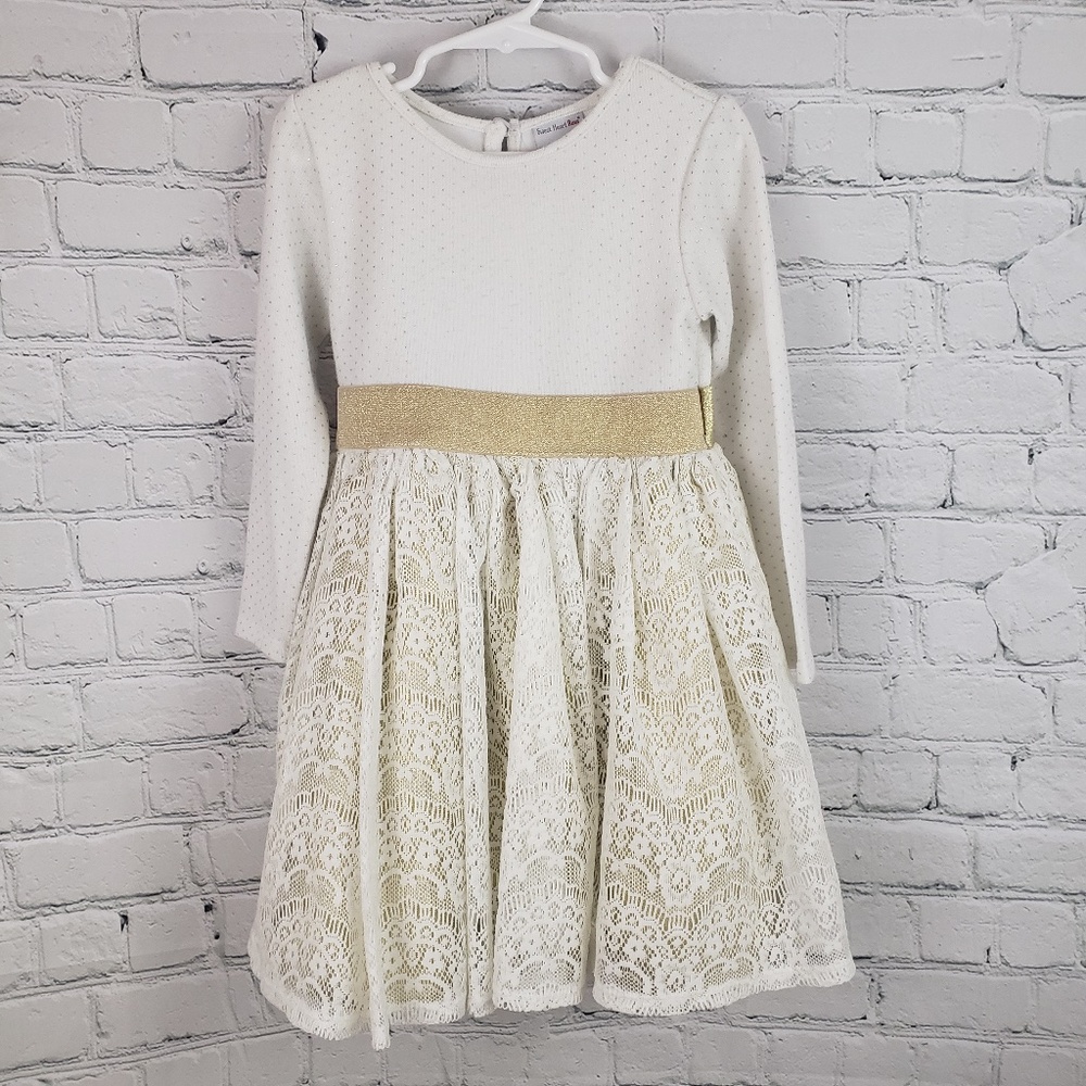 5/$30 Girls Size 5 Sweet Heart Rose Ivory and Gold